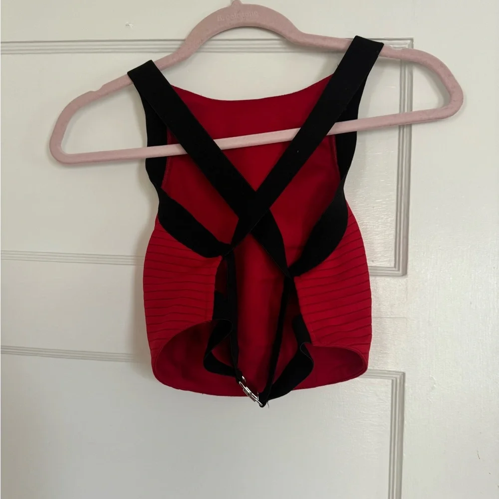 Red top - Picture 2 of 2